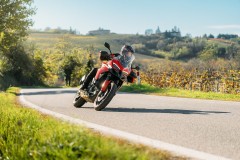 Ducati Multistrada V2 2025