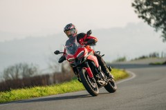 Ducati Multistrada V2 2025