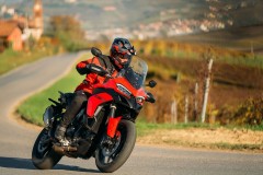 Ducati Multistrada V2 2025