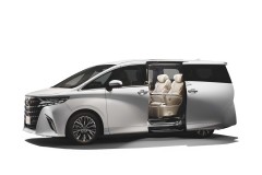 Toyota Alphard PHEV 2025