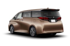 Toyota Alphard PHEV 2025