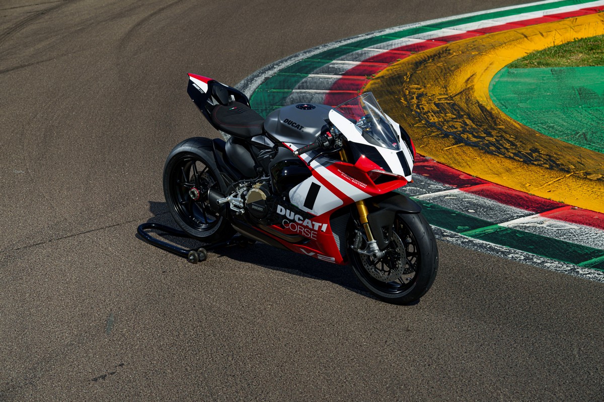 Ducati Panigale V2 Superquadro Final Edition