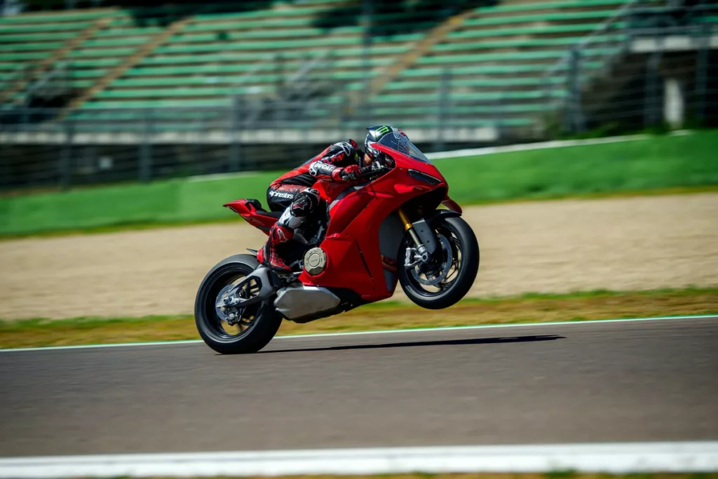 Ducati Panigale V4 2025