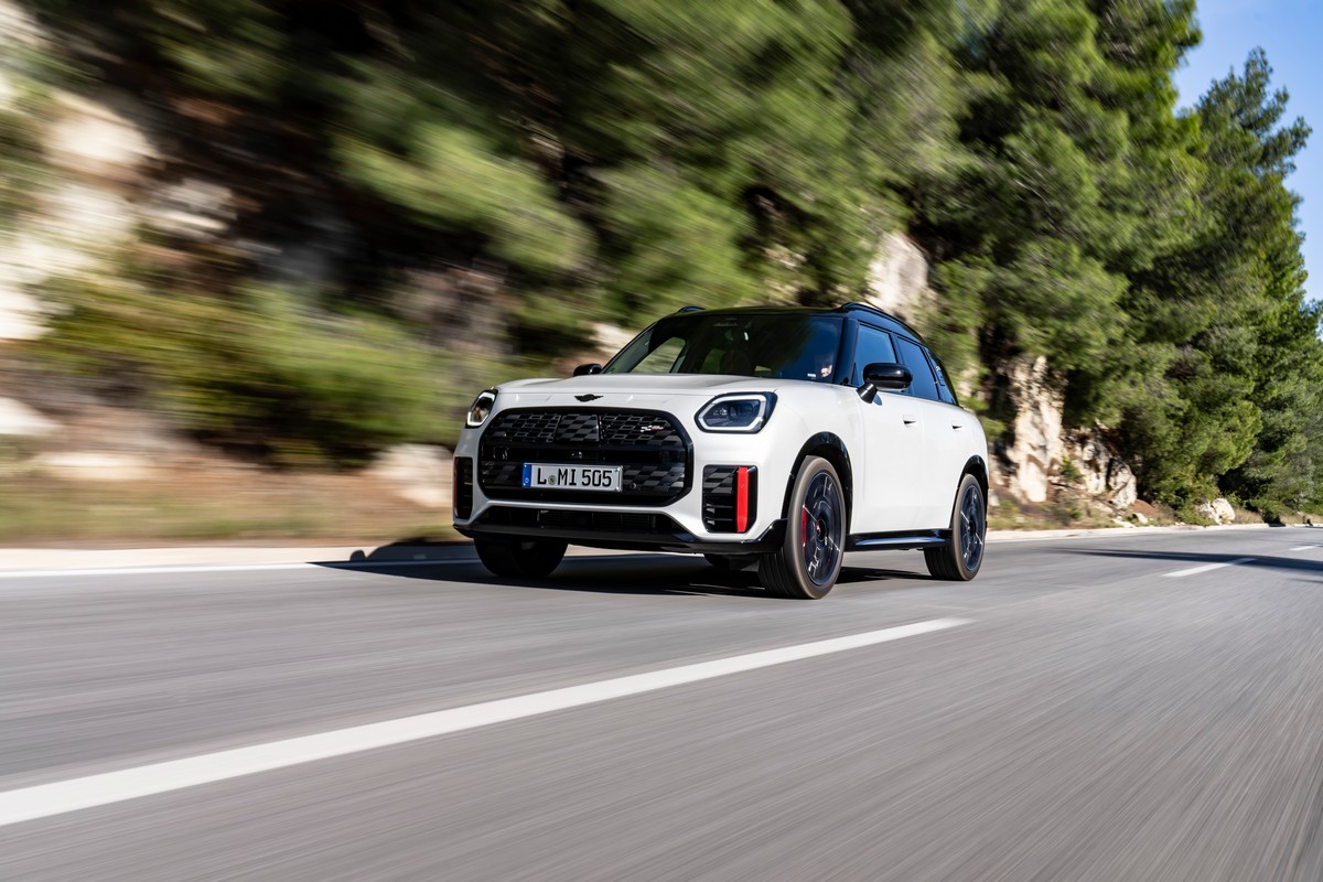 MINI John Cooper Works Countryman