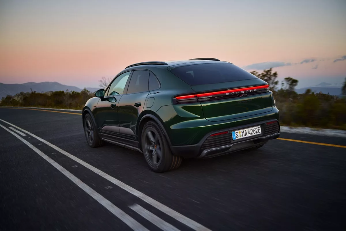 Porsche Macan 4S Elettrica