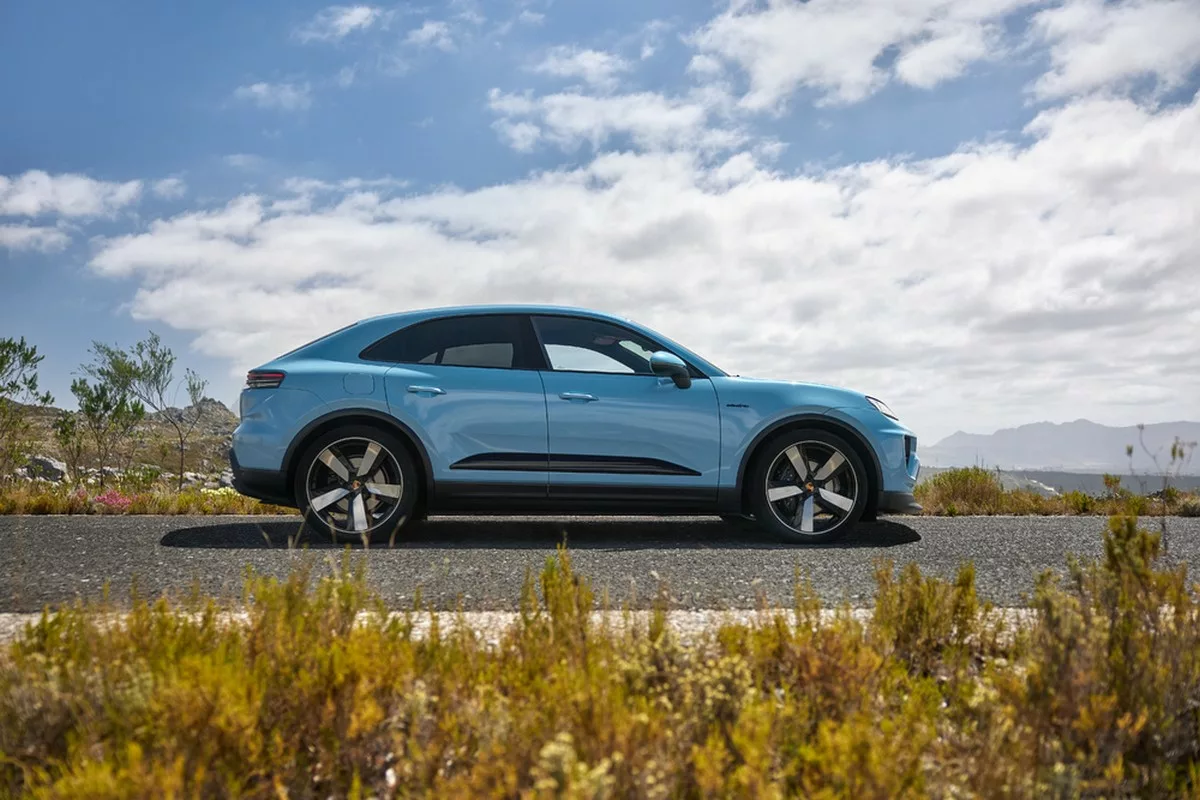 Porsche Macan Elettrica