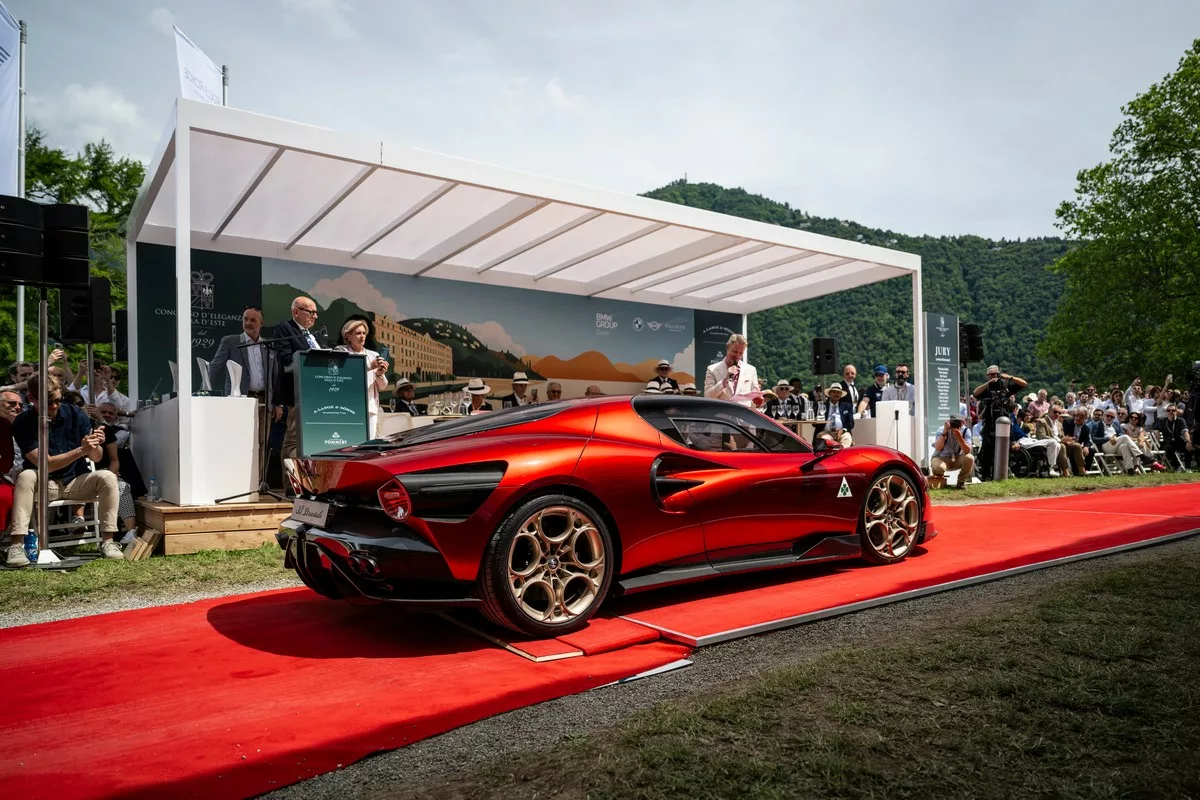 Alfa Romeo 33 Stradale