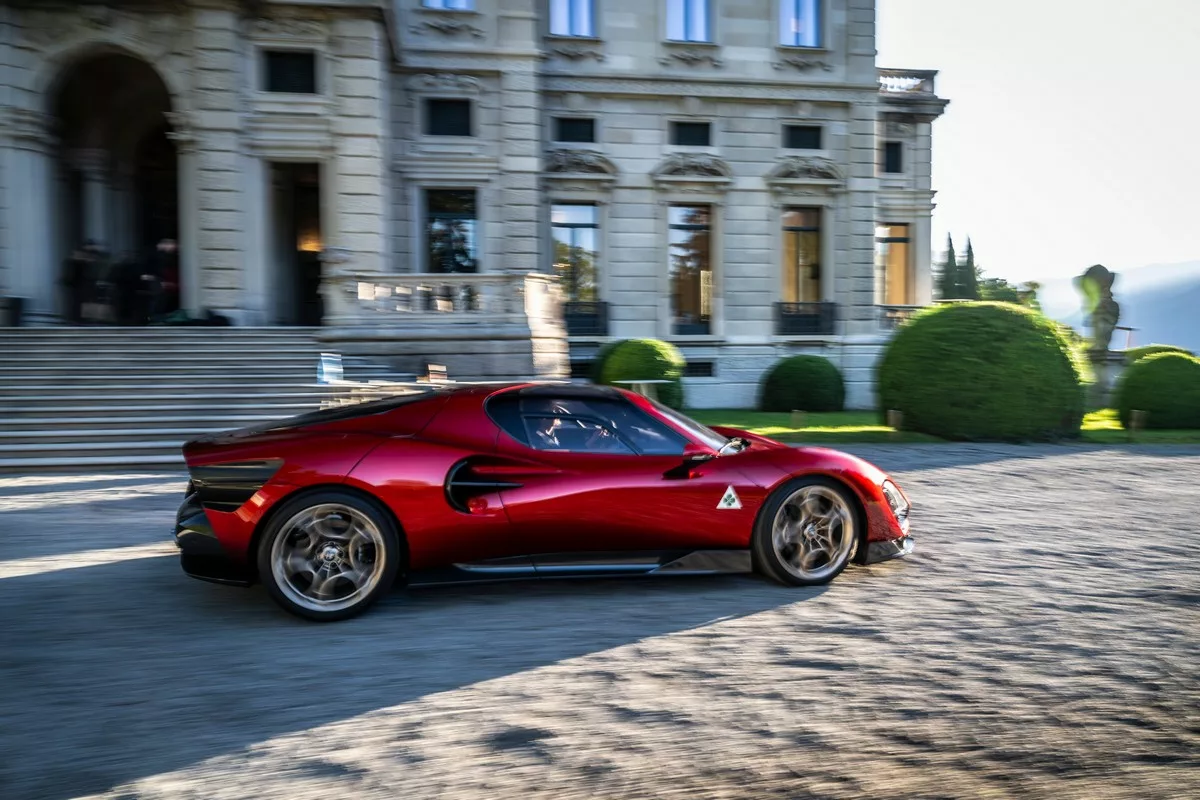 Alfa Romeo 33 Stradale