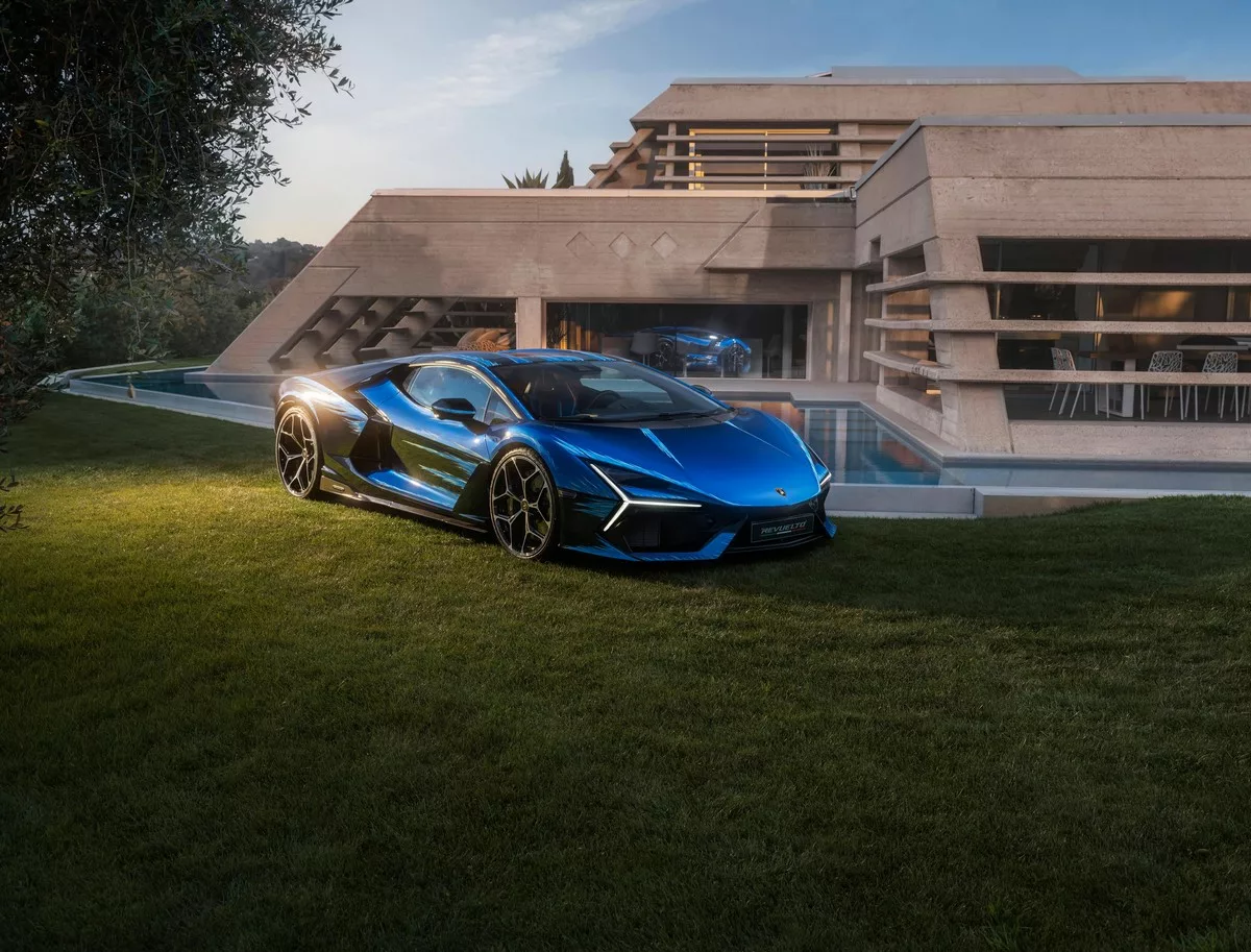 Lamborghini Revuelto Opera Unica