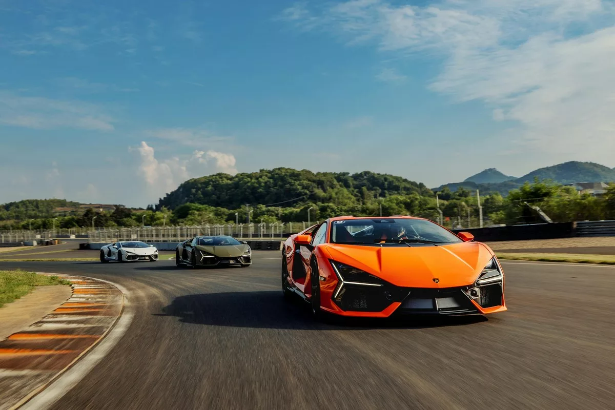 Lamborghini Revuelto e Huracán Tecnica in pista in Cina