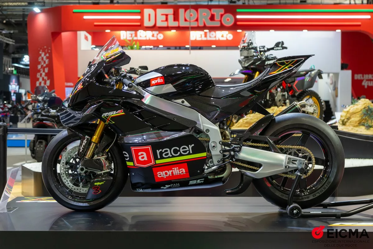 Aprilia RSV4 X ex3ma 2025 EICMA