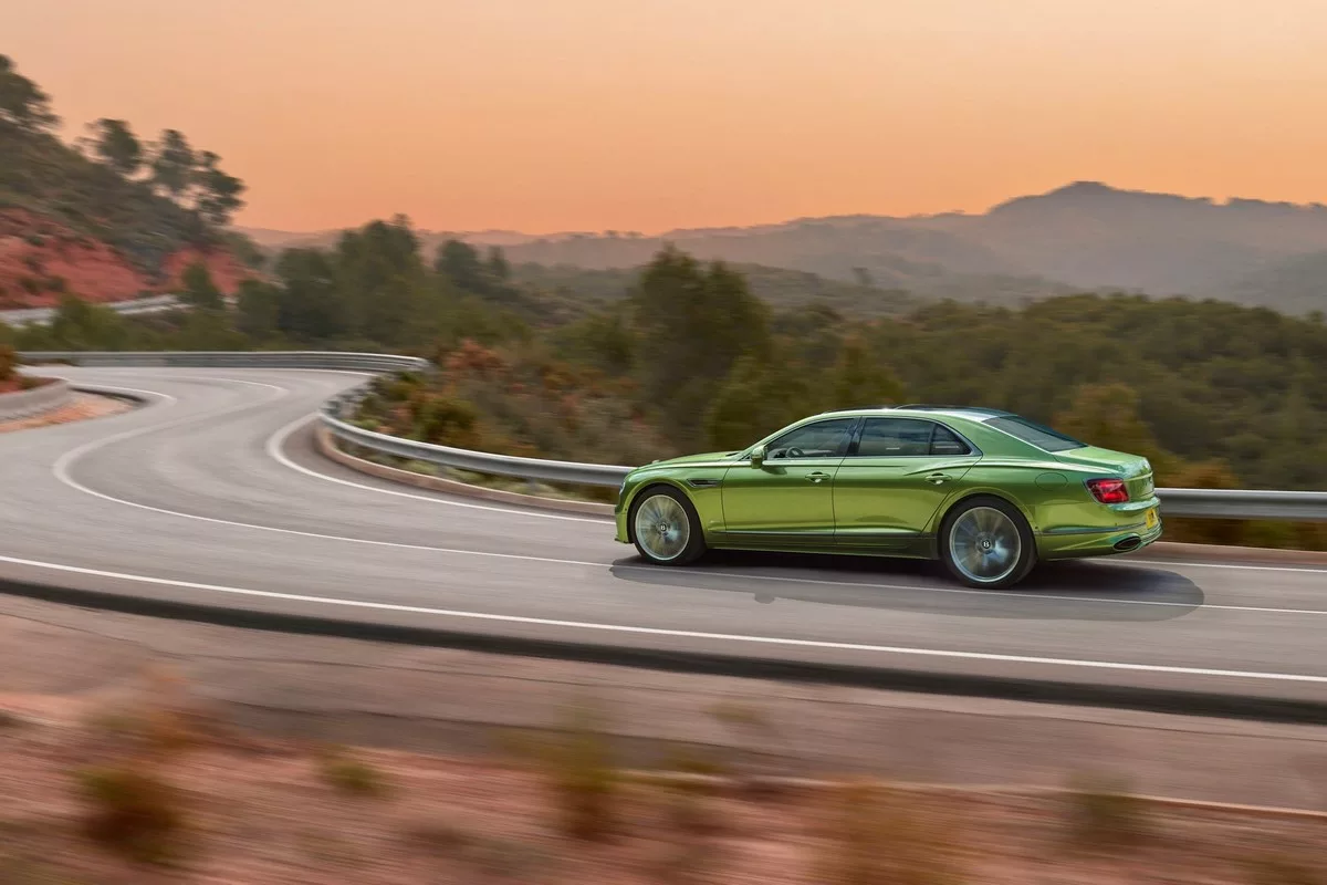 Bentley Flying Spur 2024