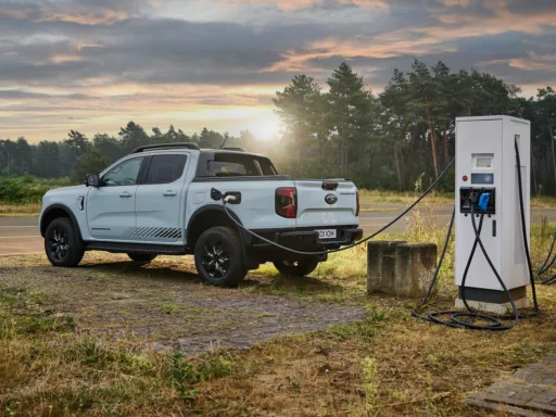 Ford Ranger PHEV 2025