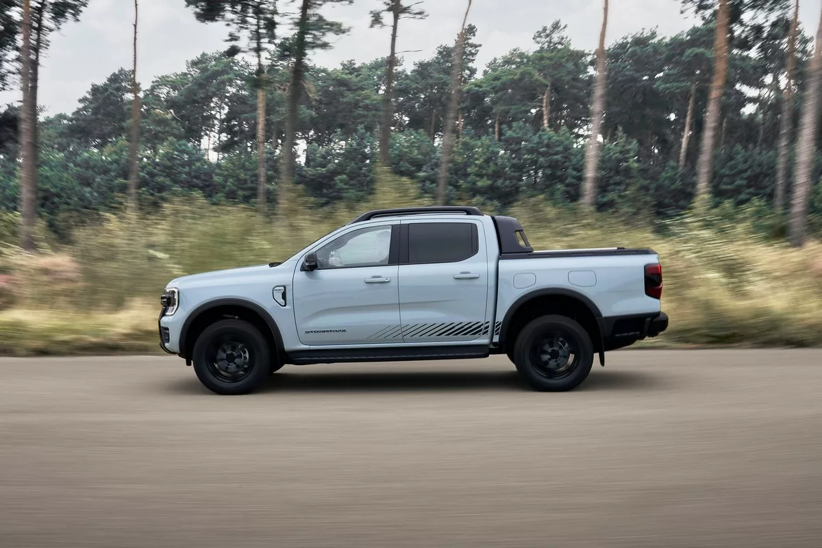 Ford Ranger PHEV 2025