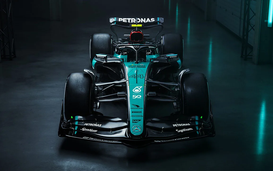 Mercedes F1 Petronas Livrea Singapore 2024