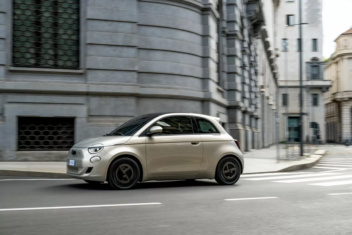 Fiat 500e Giorgio Armani Collector’s Edition