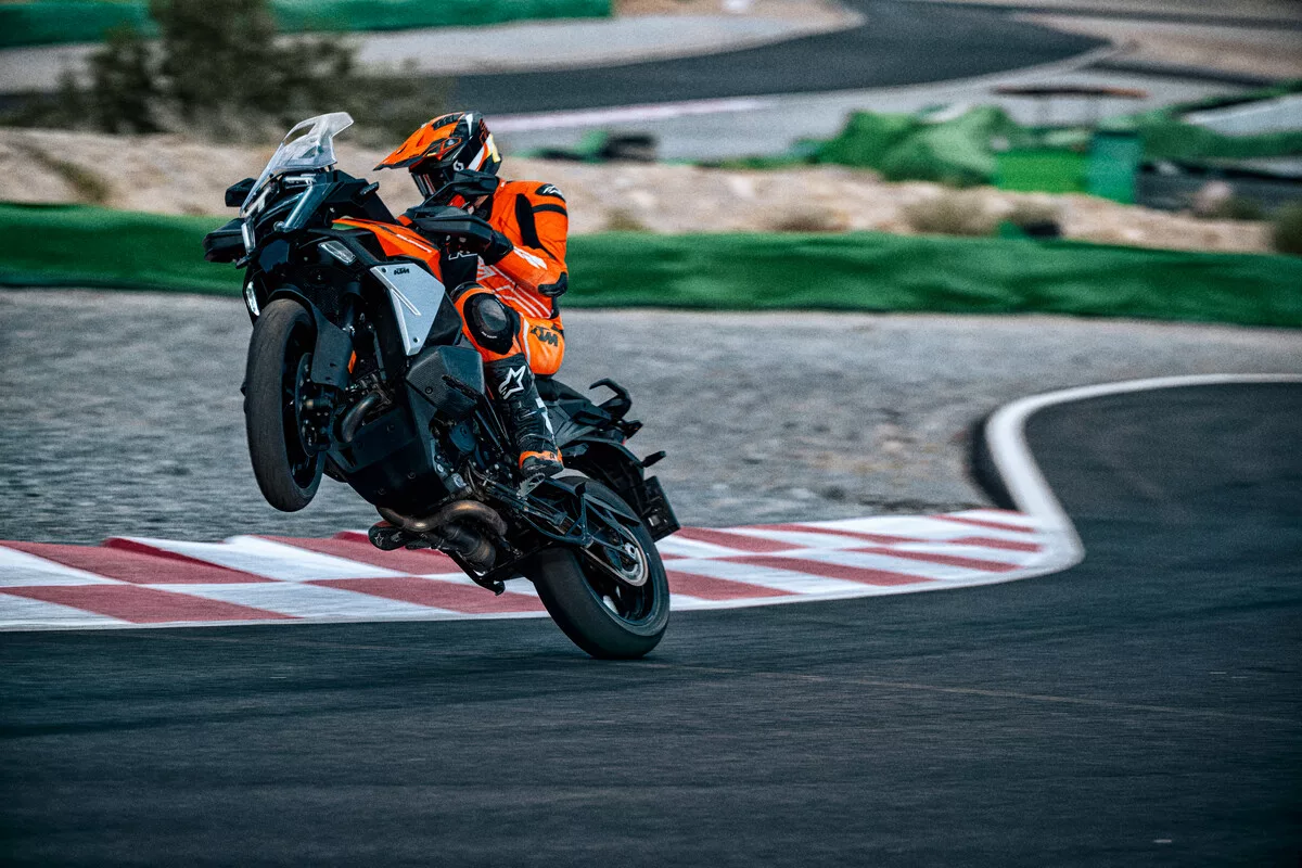 KTM 1390 Super Adventure S EVO 2025