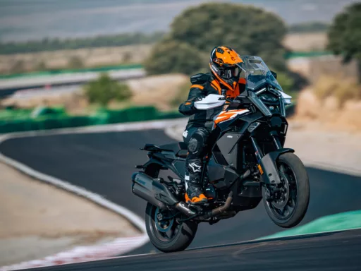 KTM 1390 Super Adventure S 2025