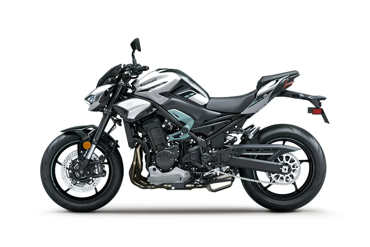 Kawasaki Z900 2025