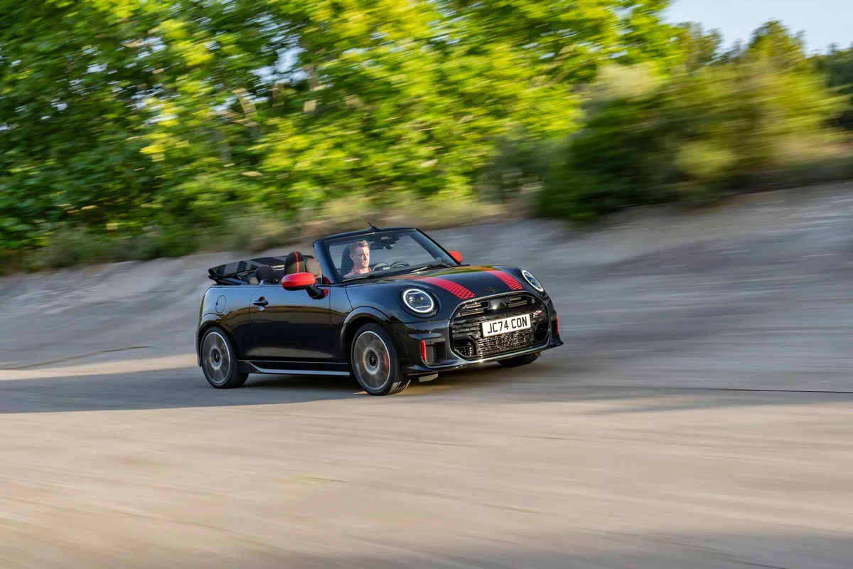 MINI John Cooper Works 2025