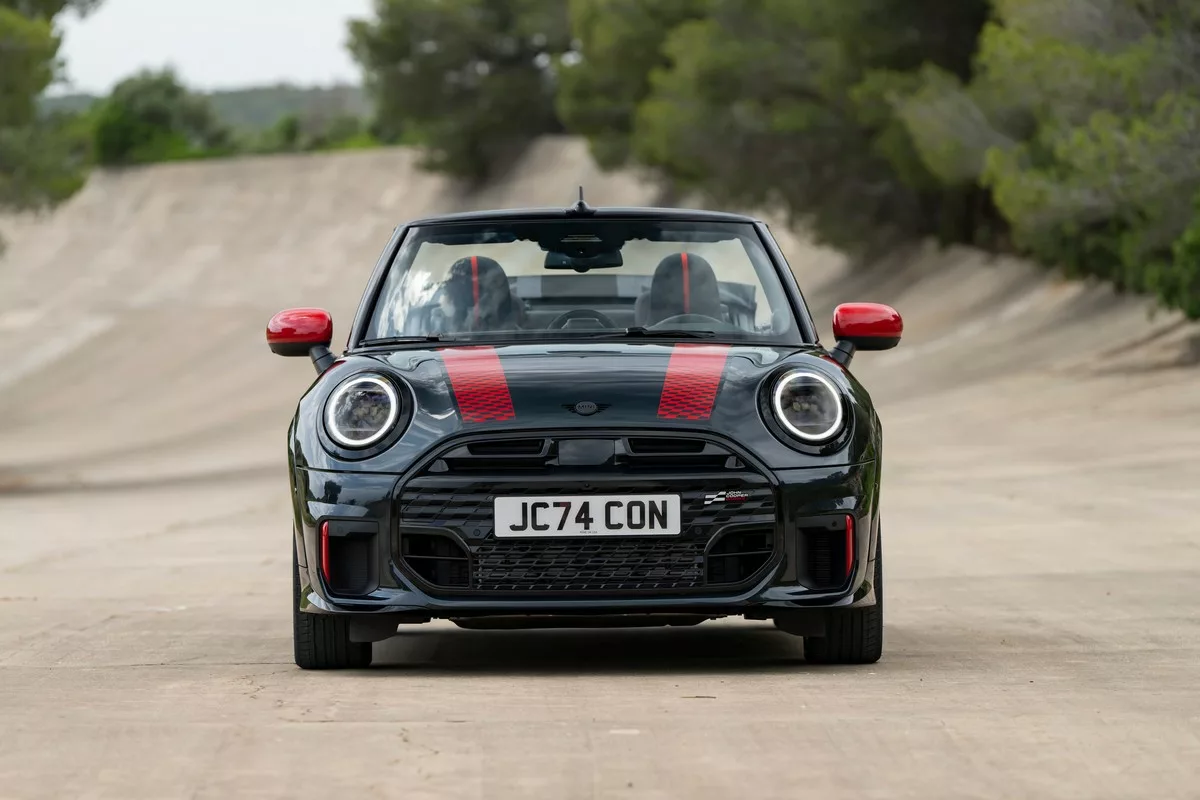 MINI John Cooper Works 2025