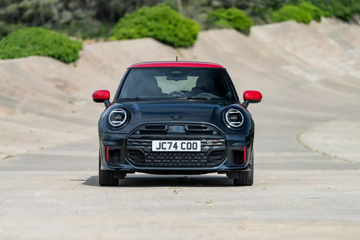 MINI John Cooper Works 2025