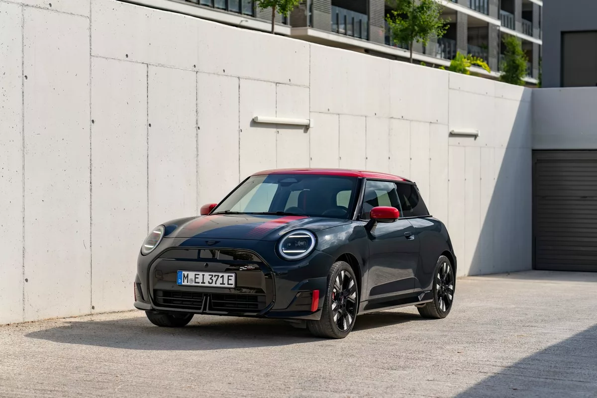 MINI John Cooper Works Electric