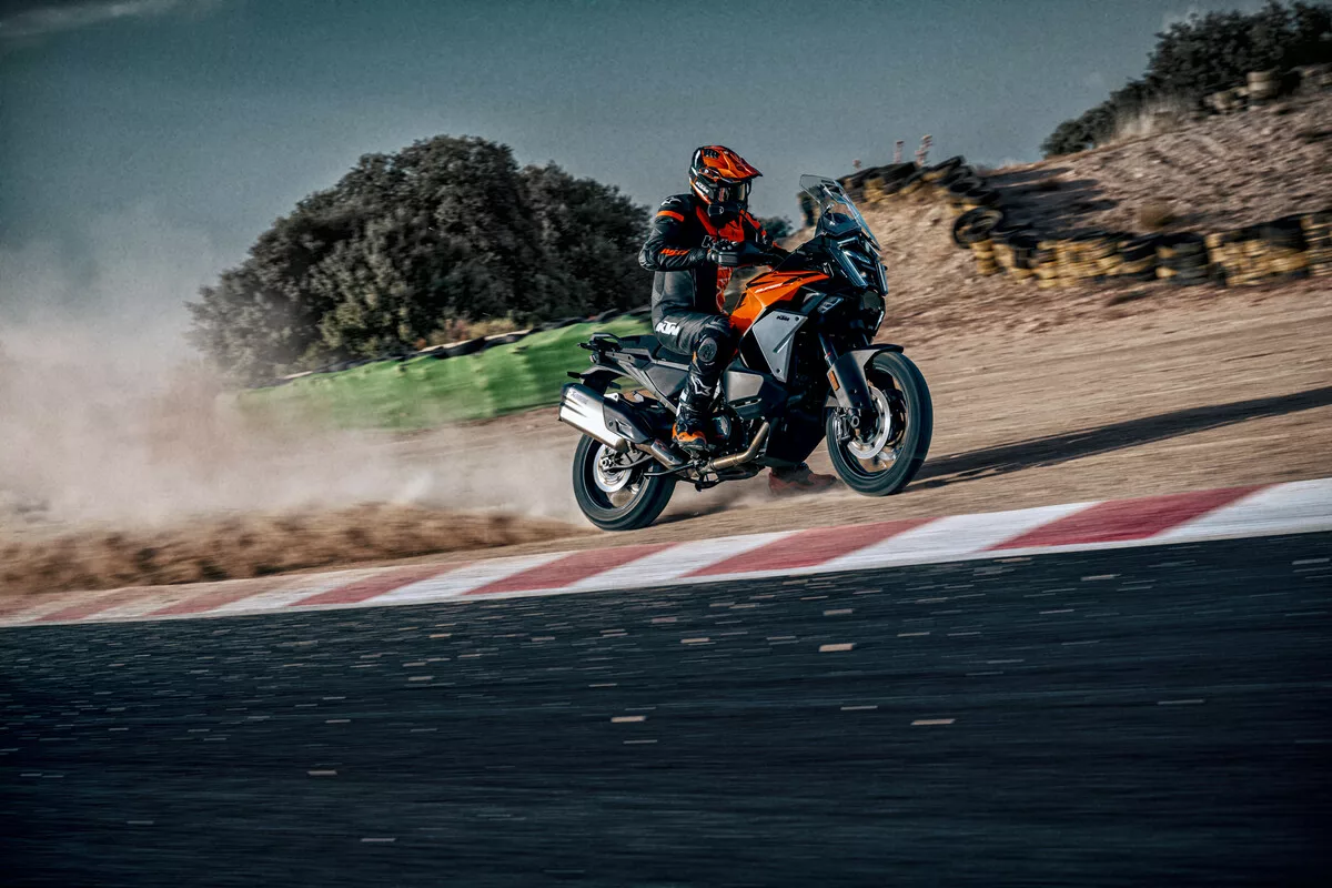 KTM 1390 Super Adventure S EVO 2025