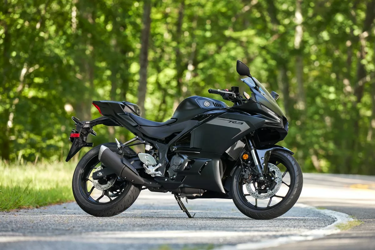 Yamaha R3 2025