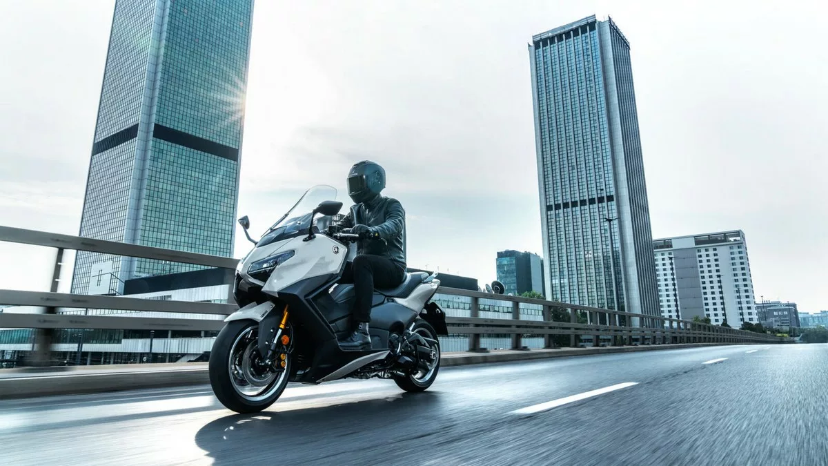 Yamaha TMAX 2025