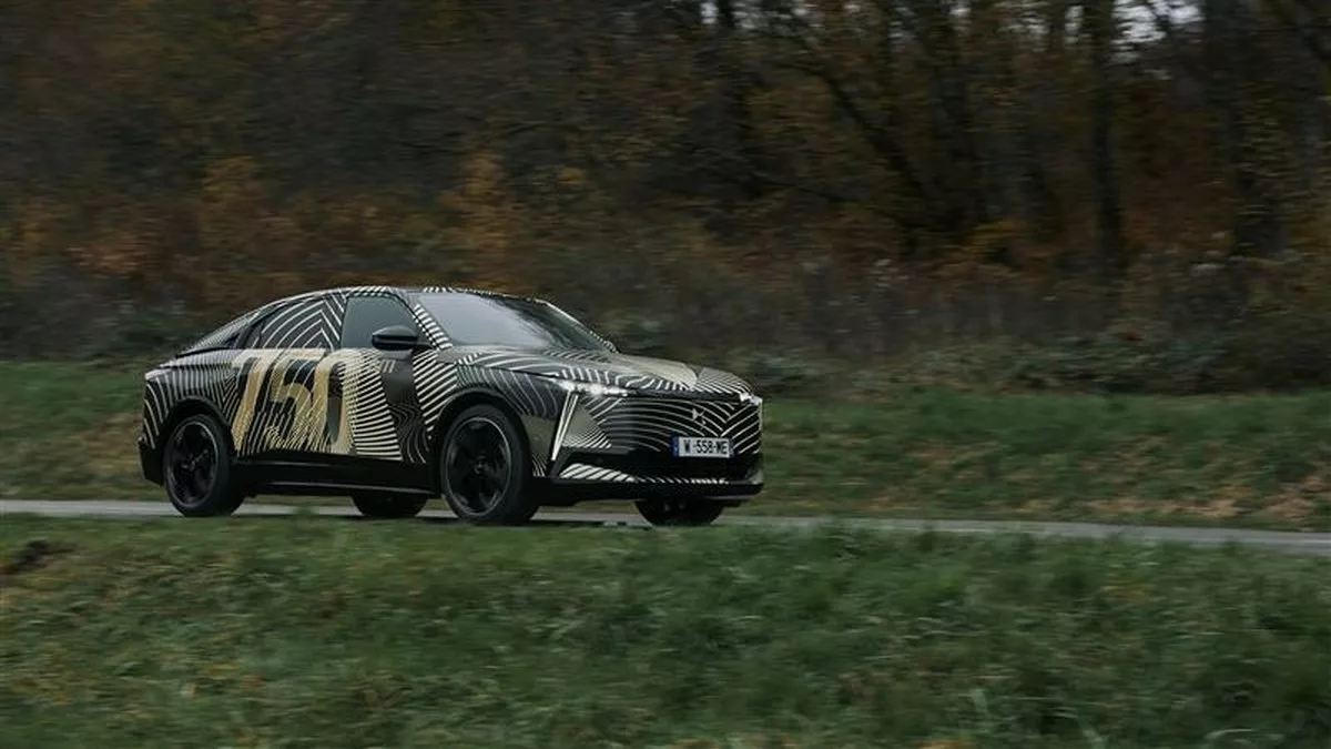 DS SUV Elettrico camouflage