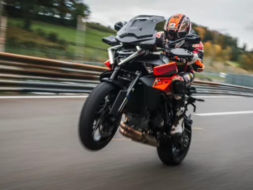 KTM 1390 Super Duke GT 2025