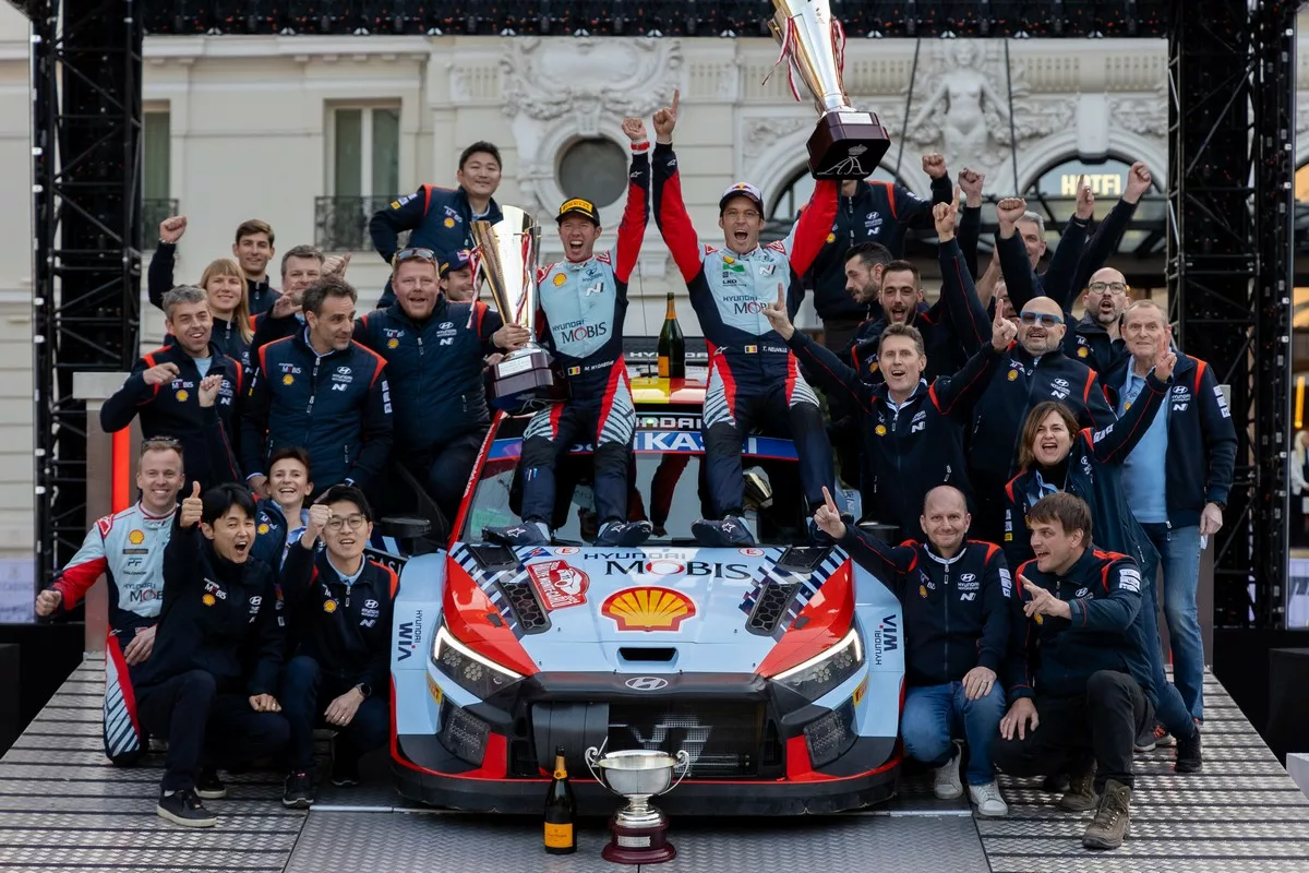 Thierry Neuville, Martijn Wydaeghe, Hyundai i20 N Rally1 Hybrid