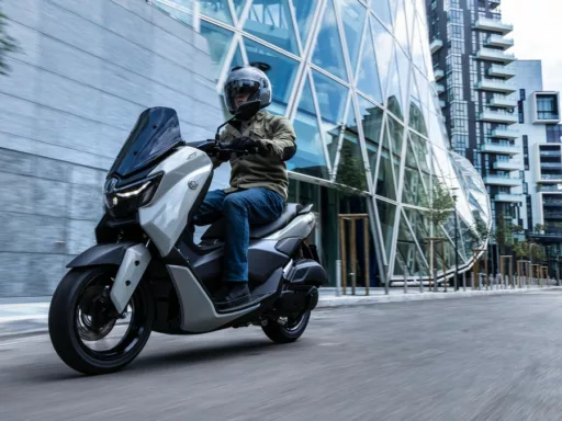 Yamaha NMAX 2025