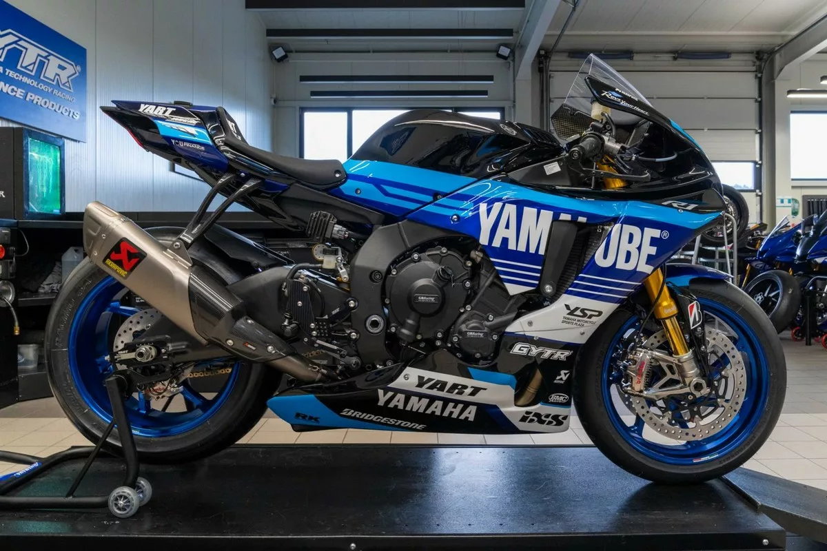 Yamaha lancia tre R1 Suzuka 8 Hours