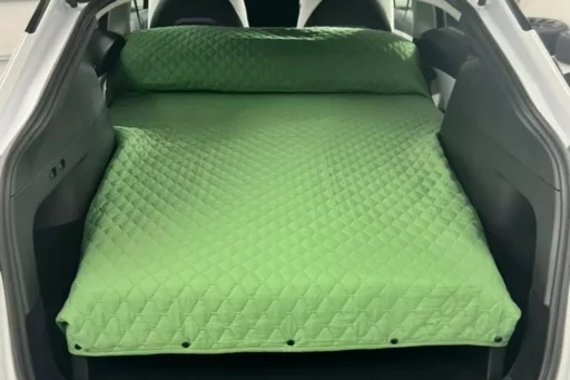 Letto a scomparsa Tesla Model