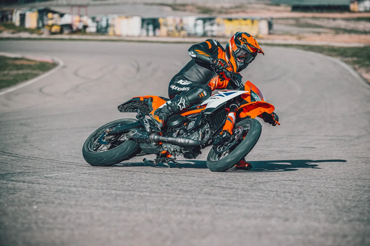 KTM 125 SMC R - 390 SMC R 2025