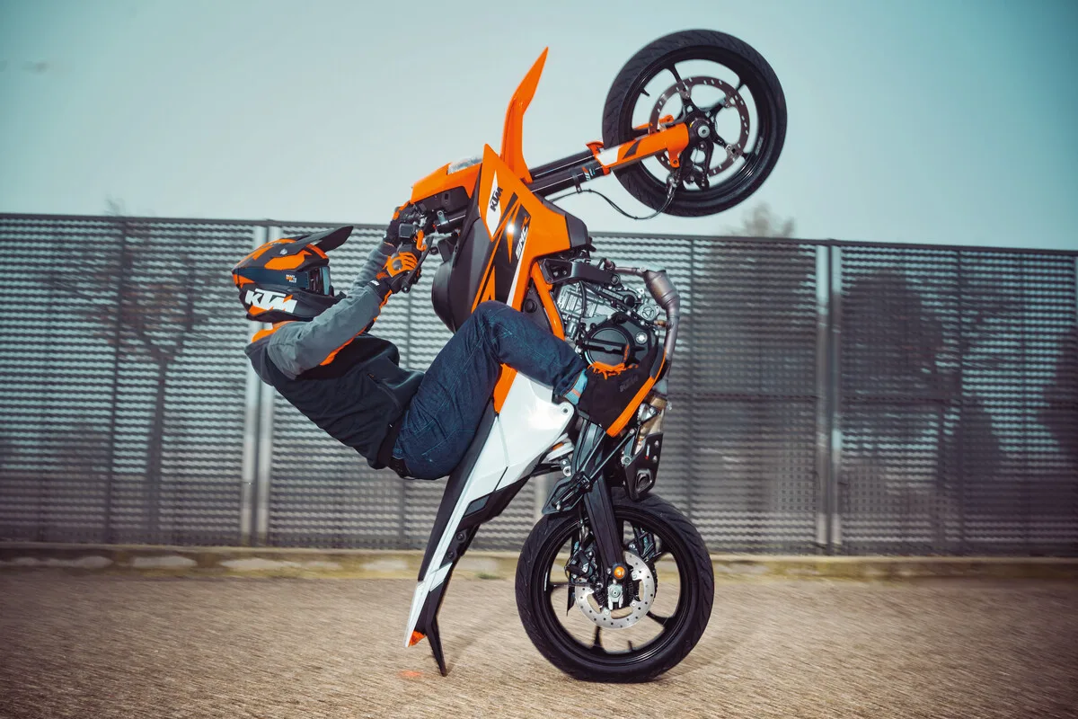 KTM 125 SMC R - 390 SMC R 2025