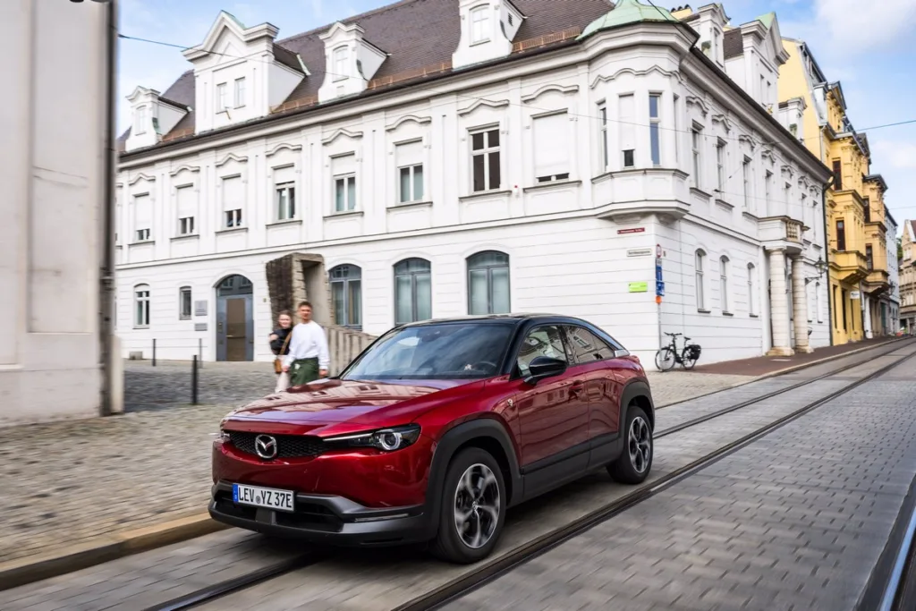 Mazda MX-30 e-Skyactiv R-EV 2025