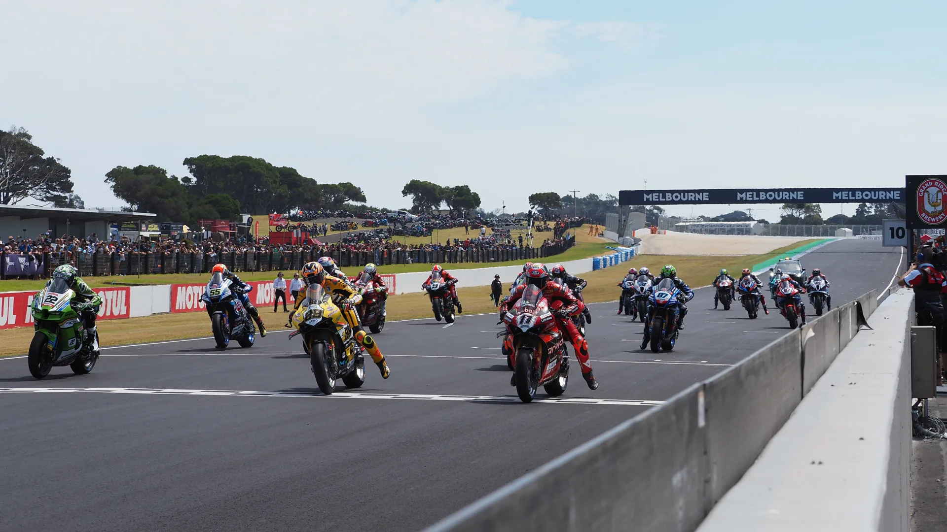 Start SBK Australia 2024