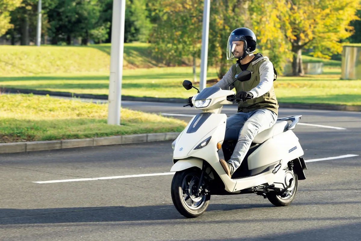 Suzuki e-Address 2025