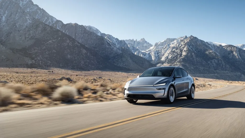 Tesla Model Y 2025