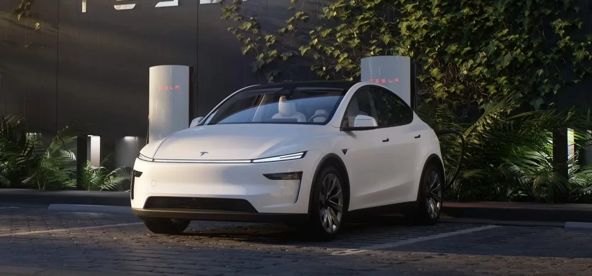 Tesla Model Y 2025