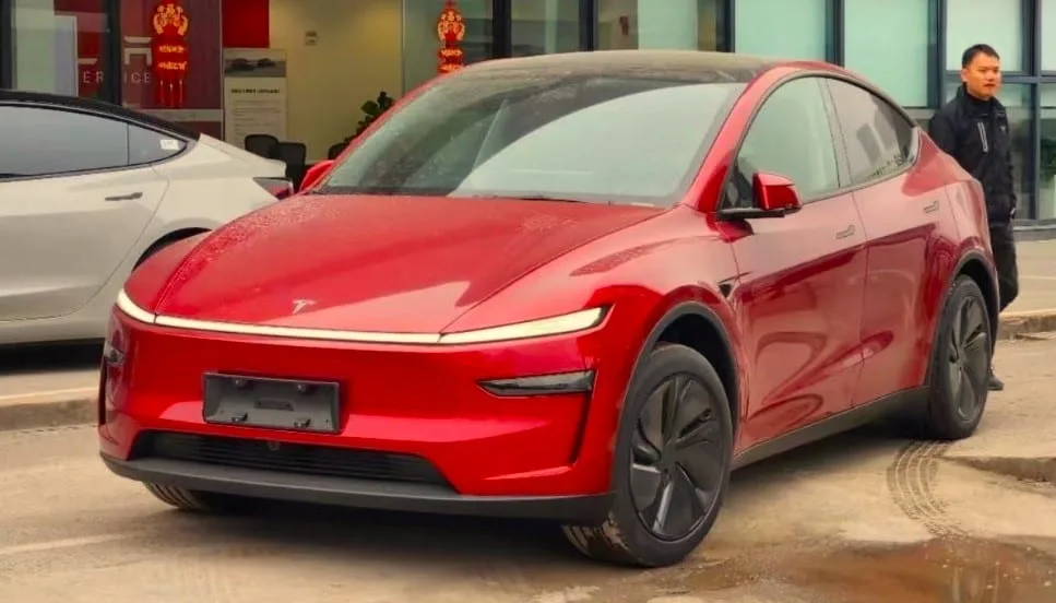 Tesla Model Y 2025 Cina