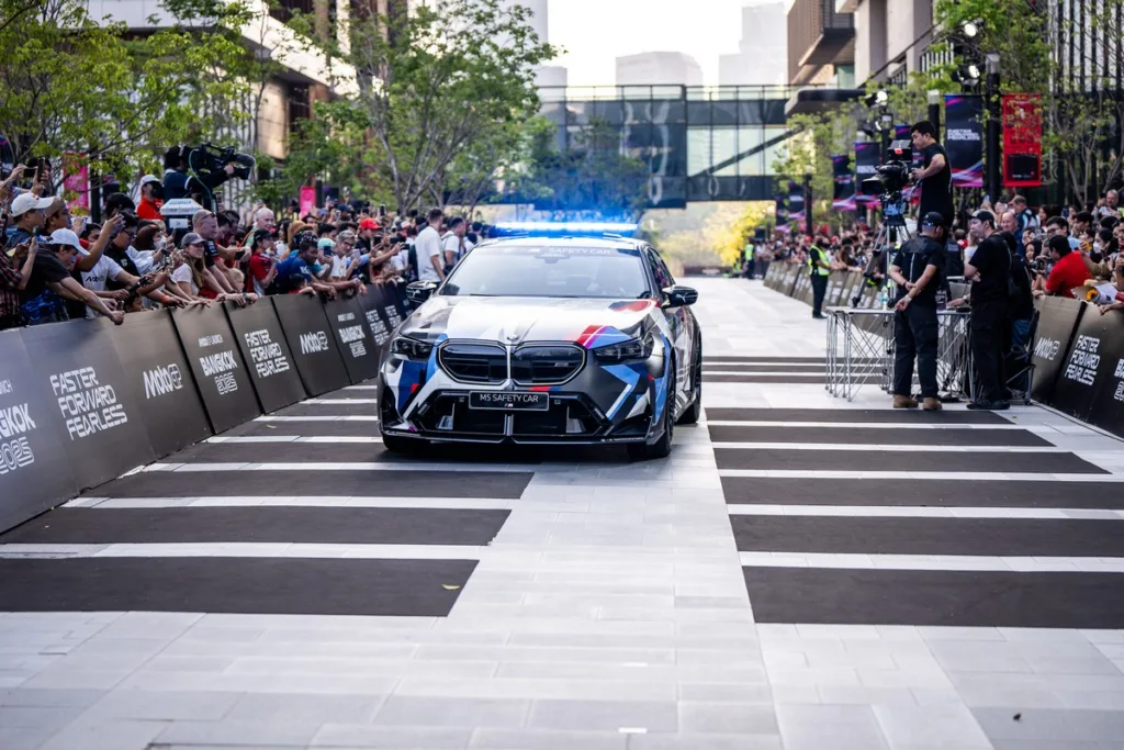 BMW M5 Touring MotoGP Safety Car 2025