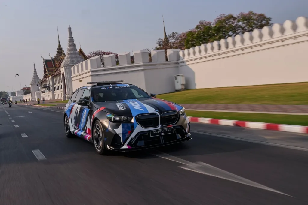 BMW M5 Touring MotoGP Safety Car 2025