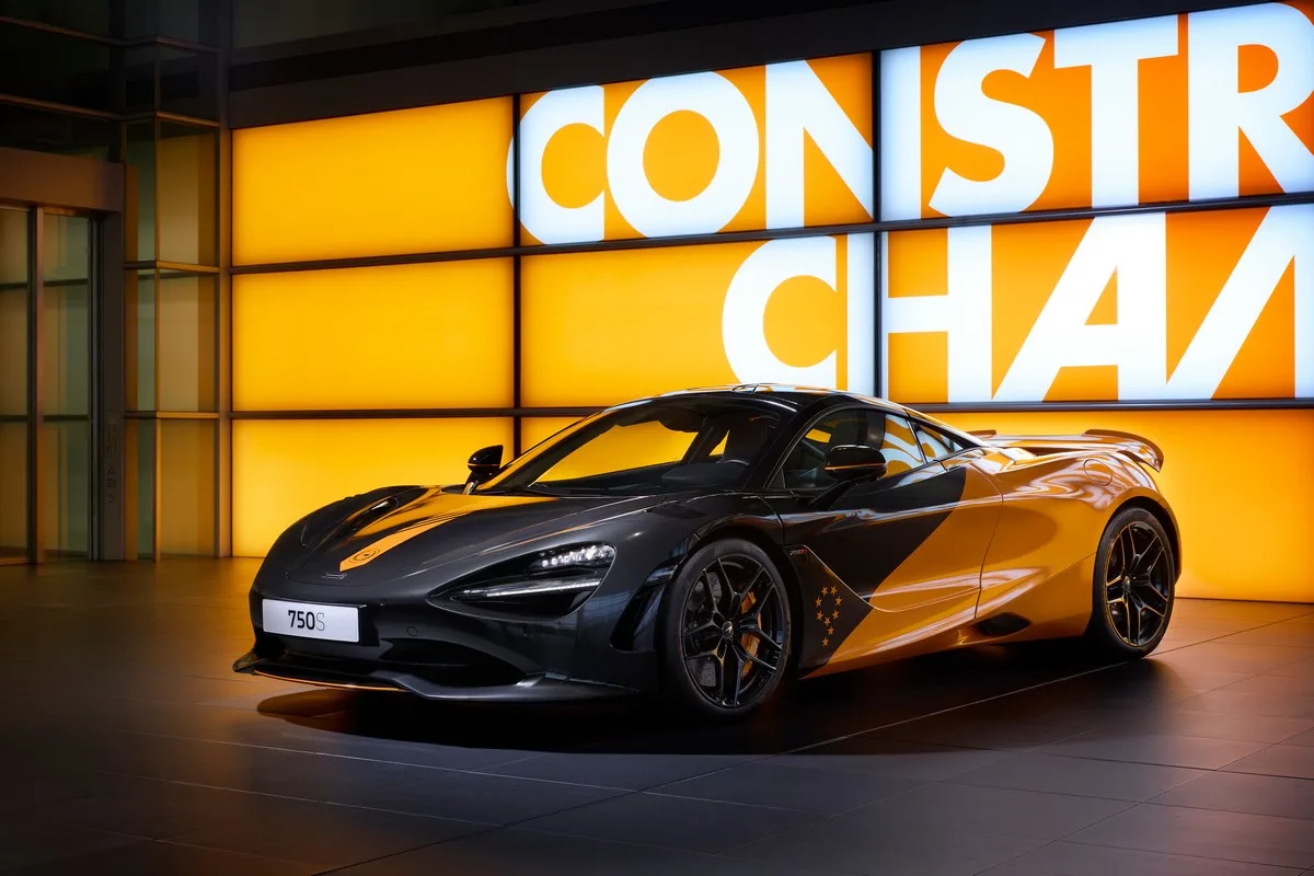 McLaren MCL38 Celebration Edition 750S