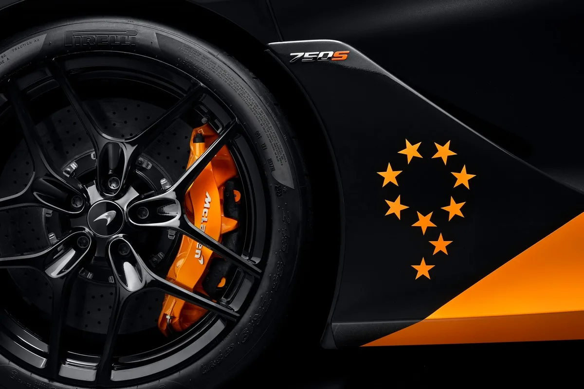 McLaren MCL38 Celebration Edition 750S