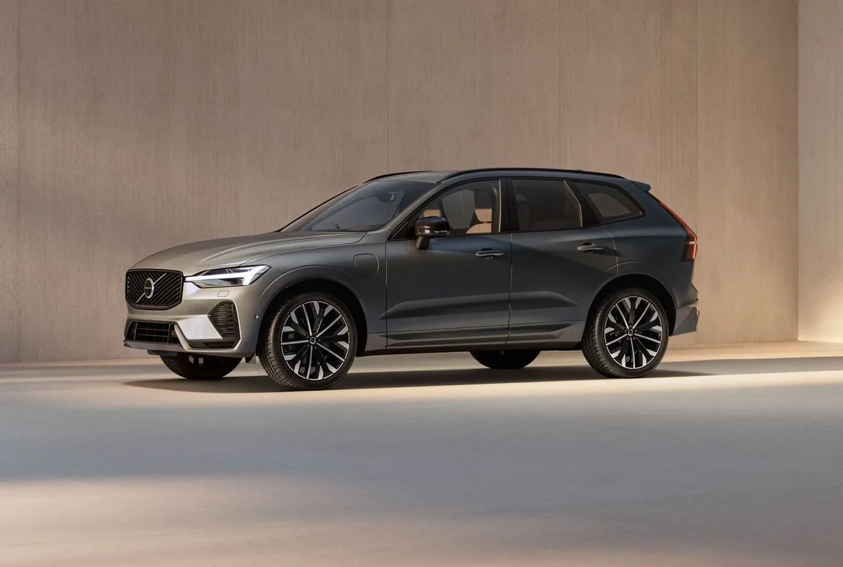 Volvo XC60 2025