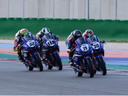 YAMAHA R3 e R7 CUP